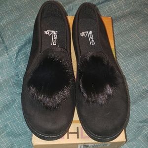 NWT girls pom pom shoes